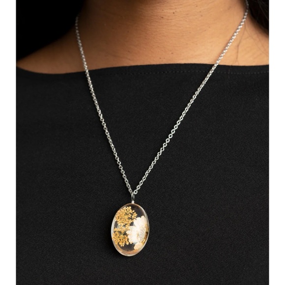 ❤️ NWT! Paparazzi Boho Garden Parties Necklace and Earrings Set - Picture 2 of 4